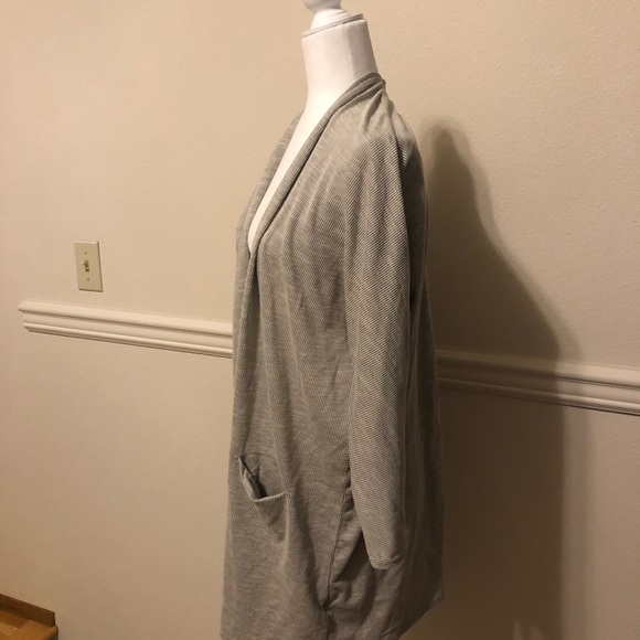 Cardigan - Picture 4 of 7